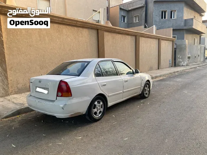 Hyundai Verna 2005 photo 4