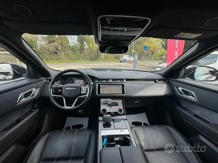 Land Rover Range Rover Velar 2022 photo 4