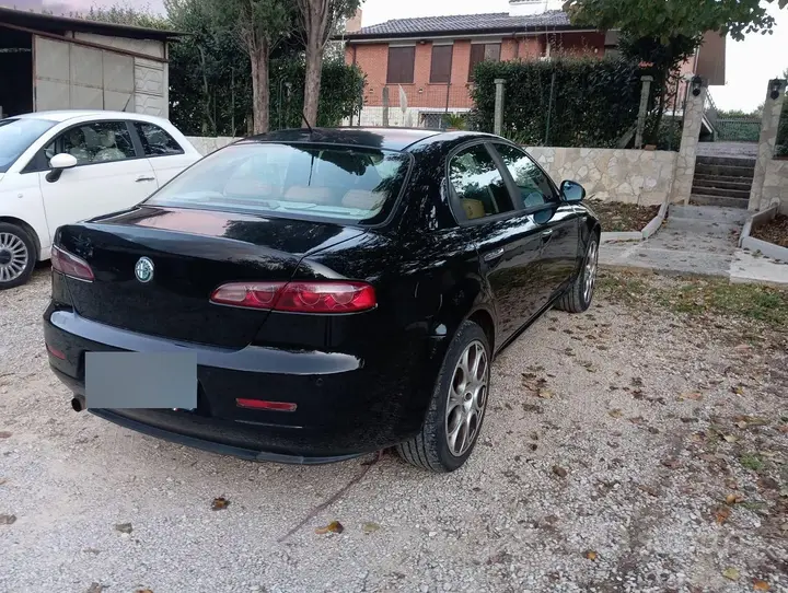 Alfa Romeo 159 2006 photo 5