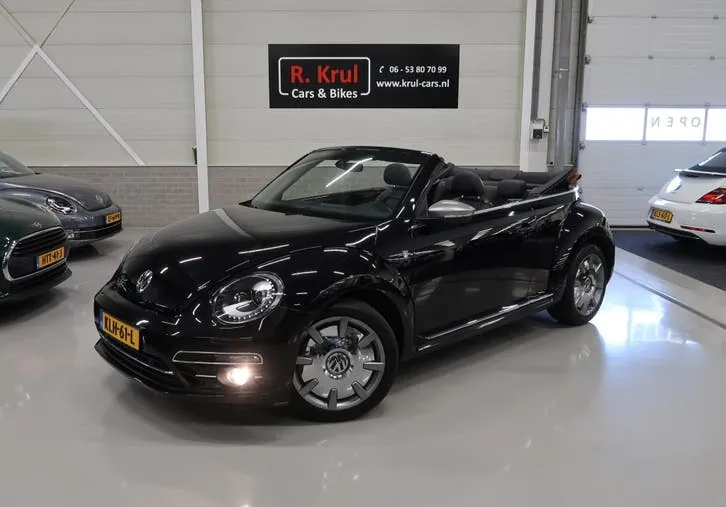 Volkswagen Beetle 2017 photo 2