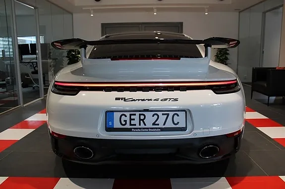 Porsche 911 Carrera 4 Gts 2022 photo 3