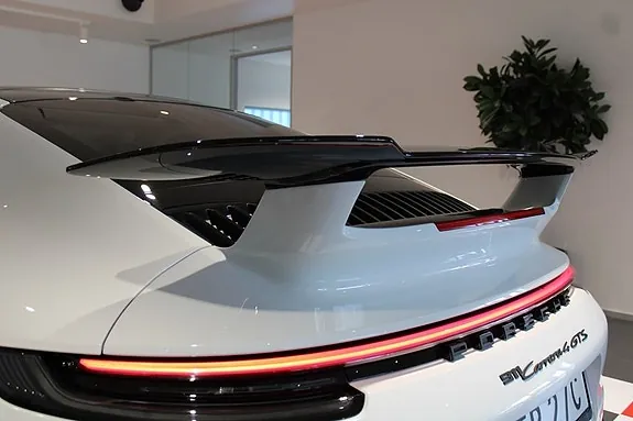 Porsche 911 Carrera 4 Gts 2022 photo 5
