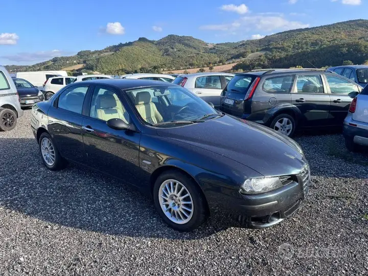 Alfa Romeo 156 2004 photo 3