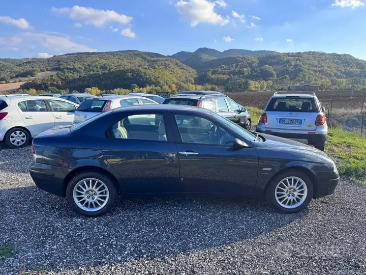 Alfa Romeo 156 2004 photo 4