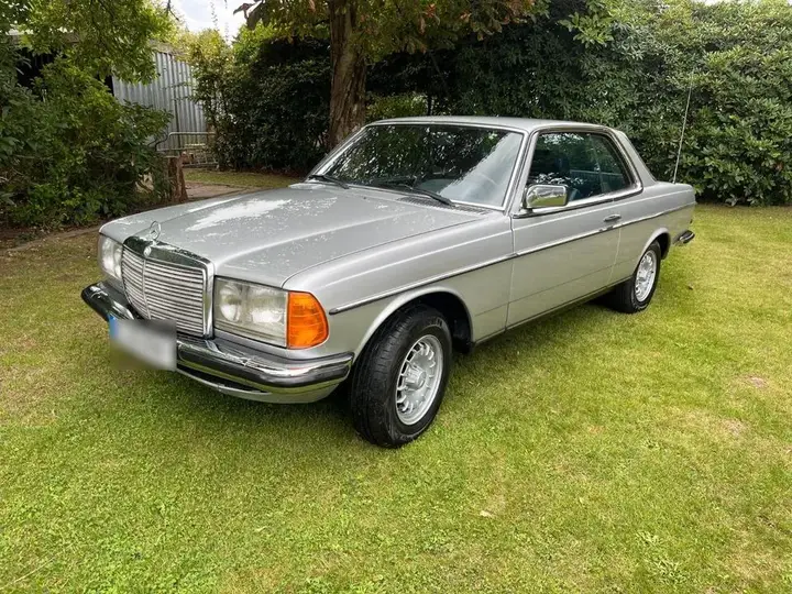 Mercedes-Benz 230Ce