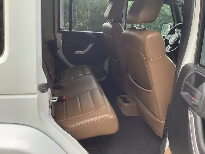 Jeep Wrangler 2012 photo 4