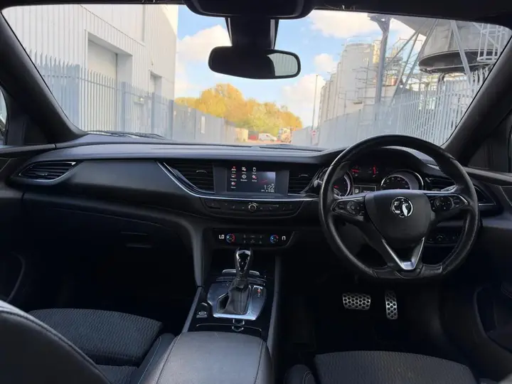 Vauxhall Insignia 2019 photo 4