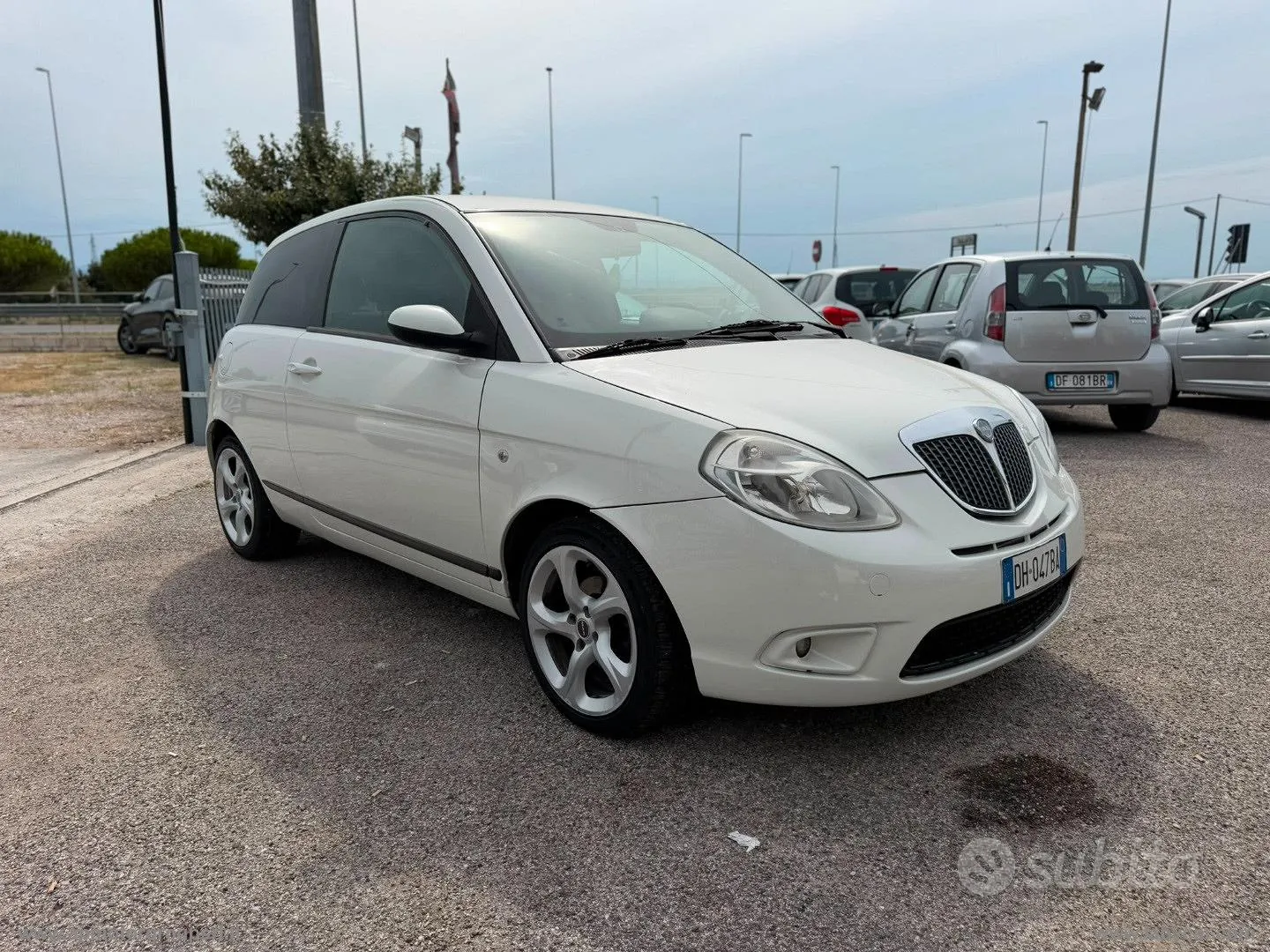 Lancia Ypsilon