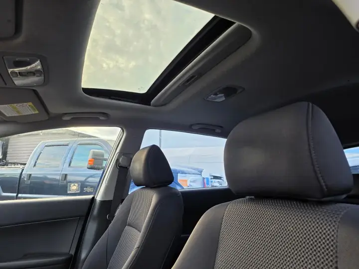 Hyundai Elantra 2012 photo 4