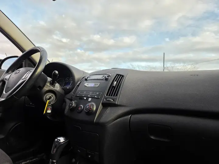 Hyundai Elantra 2012 photo 5