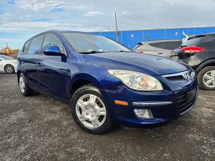 Hyundai Elantra 2012 photo 2