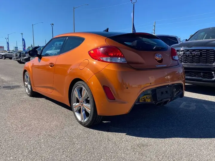 Hyundai Veloster 2016 photo 2