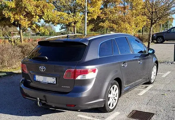 Toyota Avensis 2009 photo 3