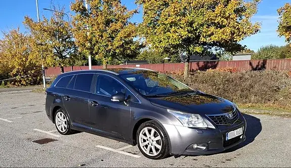 Toyota Avensis 2009 photo 4