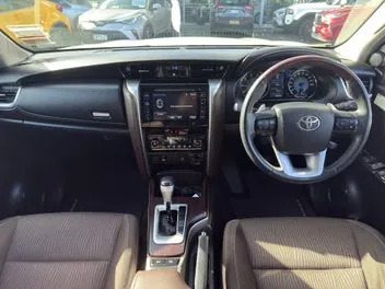 Toyota Fortuner 2019 photo 3