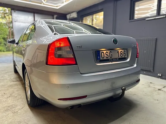 Skoda Octavia 2010 photo 3