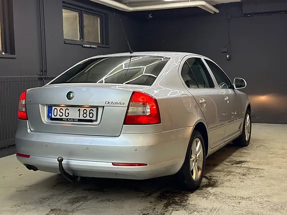 Skoda Octavia 2010 photo 5