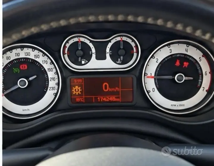 Fiat 500L 2015 photo 4