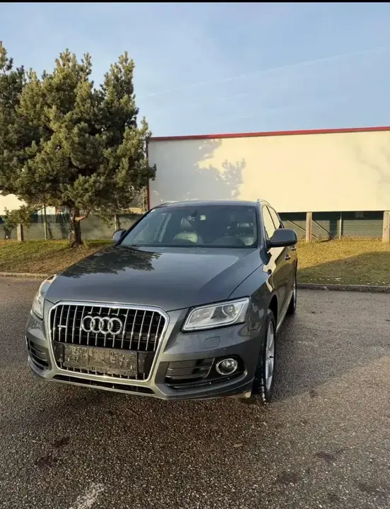 Audi Q5 2012 photo 2