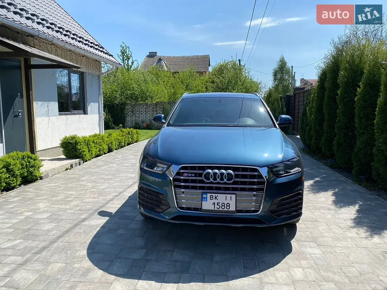 Audi Q3 2018 photo 2