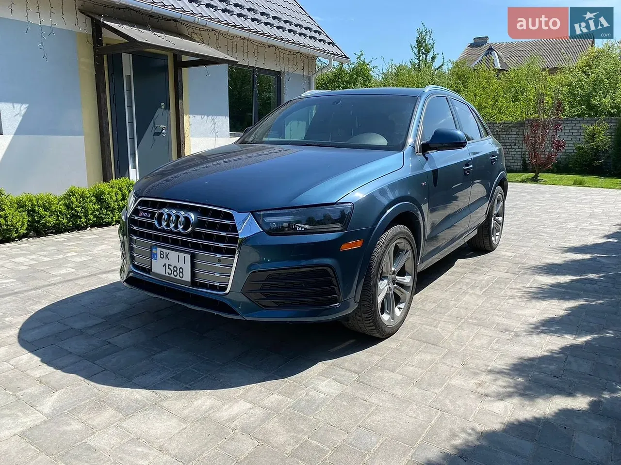 Audi Q3 2018 photo 3