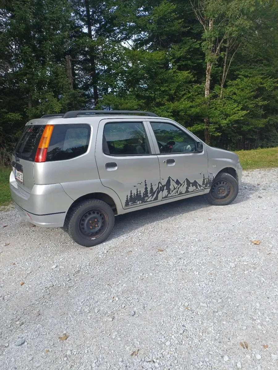 Subaru Justy