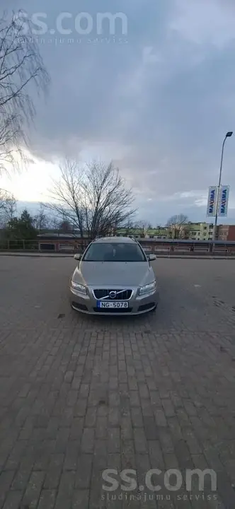 Volvo V70