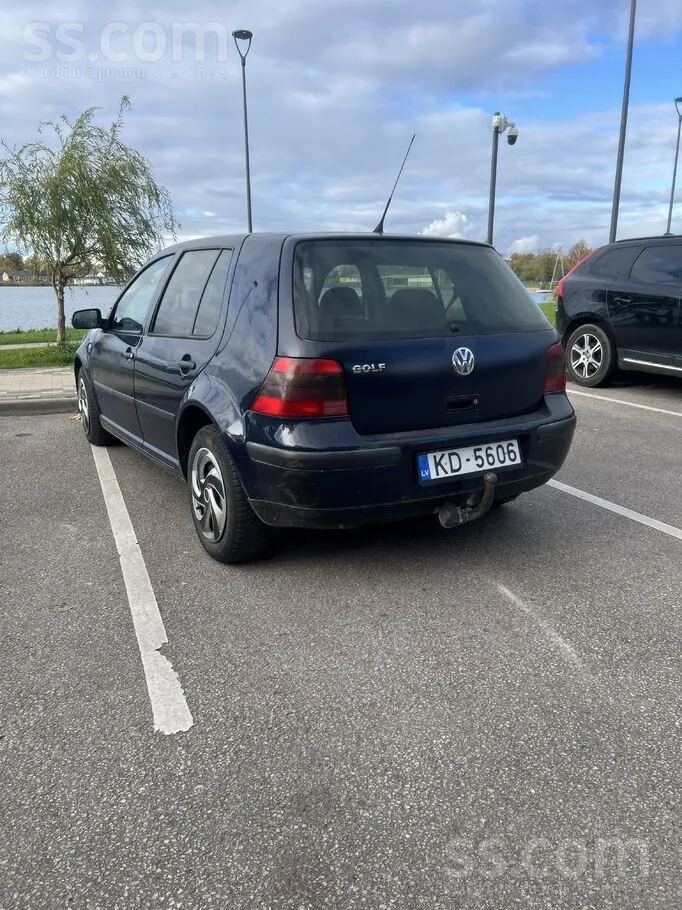 Volkswagen Golf 4 1998 photo 2