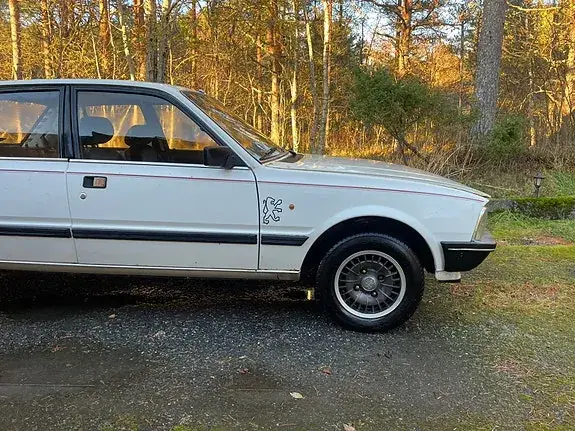 Peugeot 505 1985 photo 2