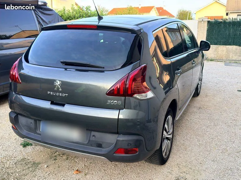 Peugeot 3008 2015 photo 2