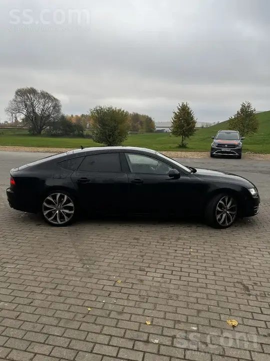 Audi A7 2011 photo 4