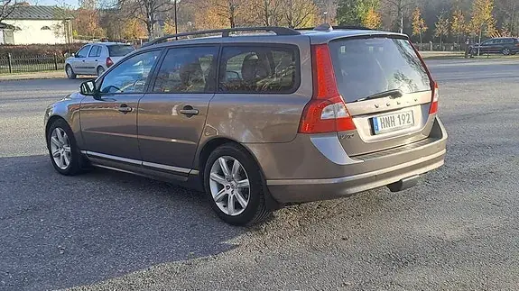 Volvo V70 2009 photo 3
