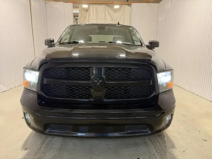 Ram 1500 Classic 2022 photo 3