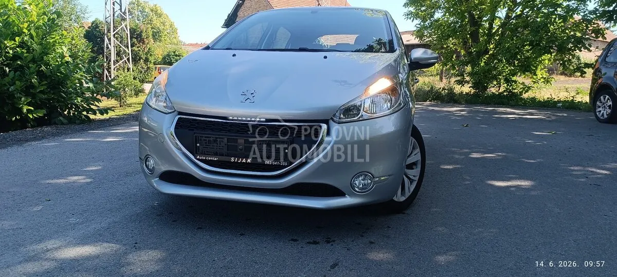 Peugeot 208