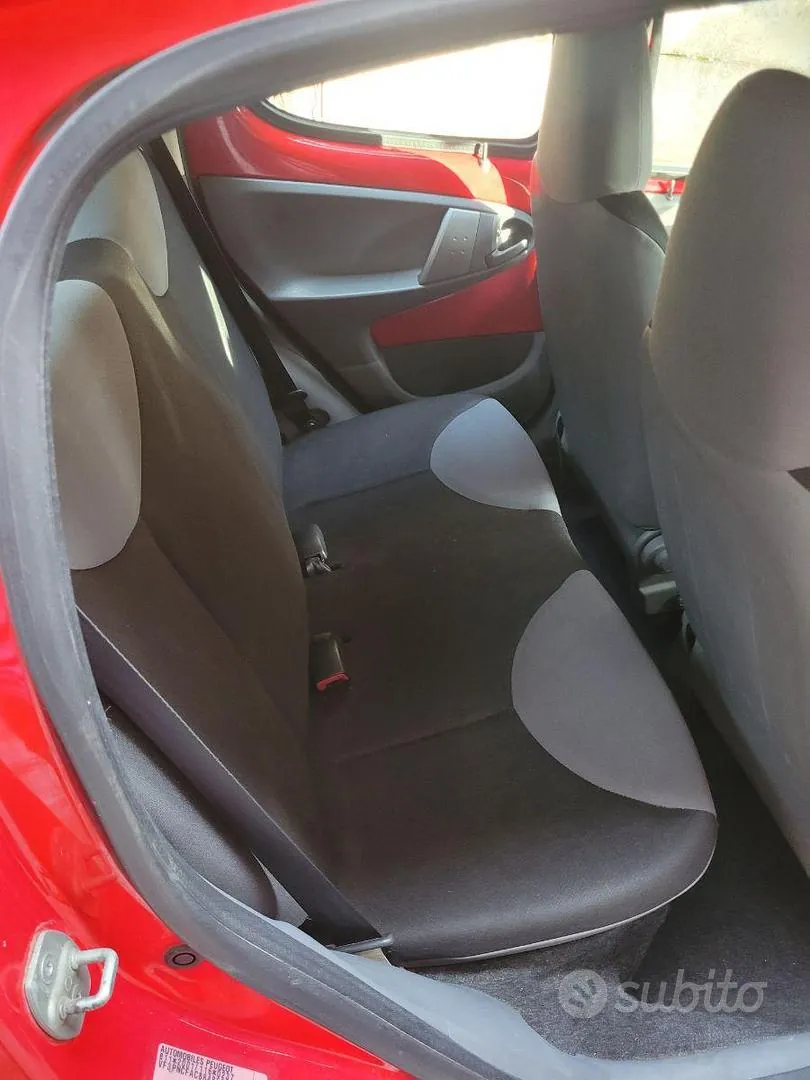 Peugeot 107 2010 photo 3