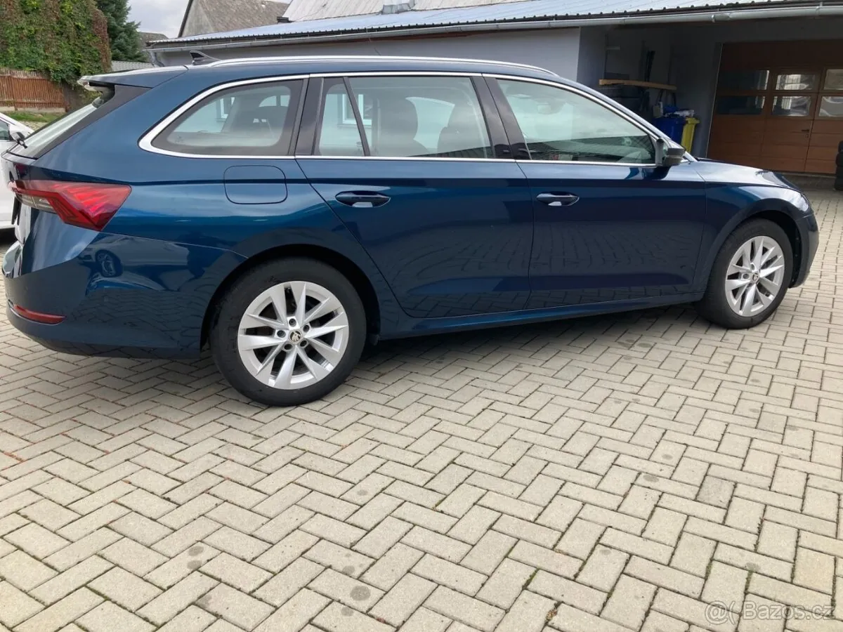 Skoda Octavia 2022 photo 3