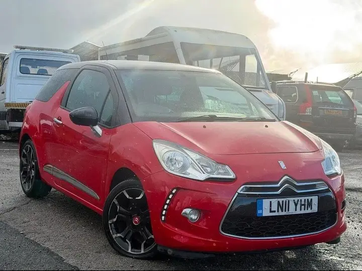 Citroen Ds3 2011 photo 2