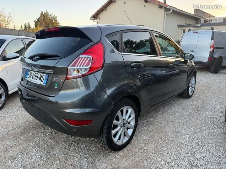 Ford Fiesta 2016 photo 3