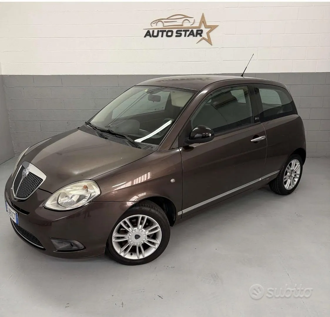 Lancia Ypsilon 2011 photo 2