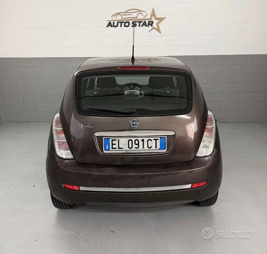 Lancia Ypsilon 2011 photo 3