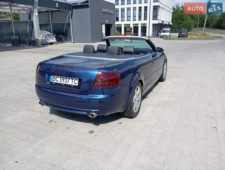 Audi A4 2003 photo 4