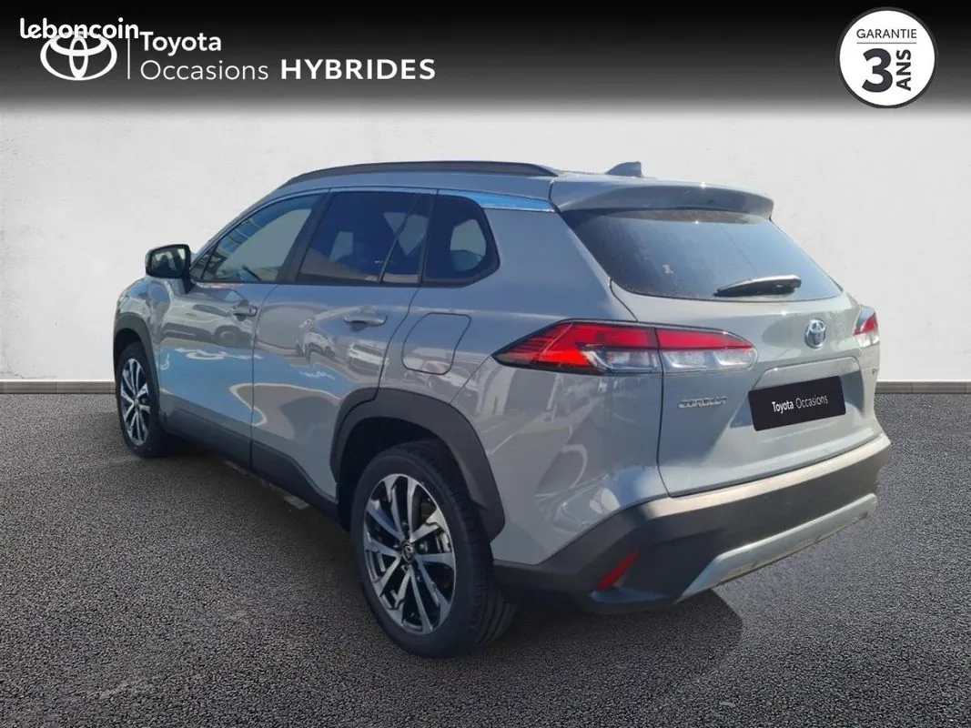 Toyota Corolla Cross 2025 photo 2