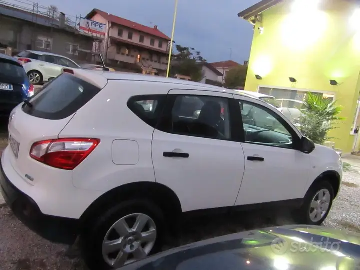 Nissan Qashqai 2011 photo 5