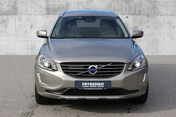 Volvo Xc60 2016 photo 2