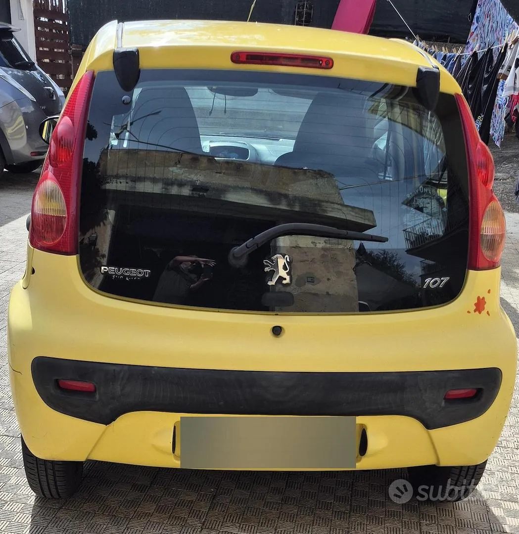 Peugeot 107 2009 photo 2