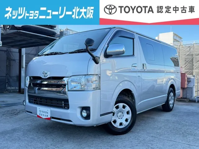 Toyota Hiace 2017 photo 2
