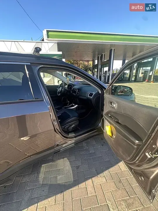 Jeep Compass 2018 photo 4
