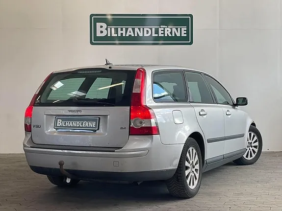 Volvo V50 2004 photo 2