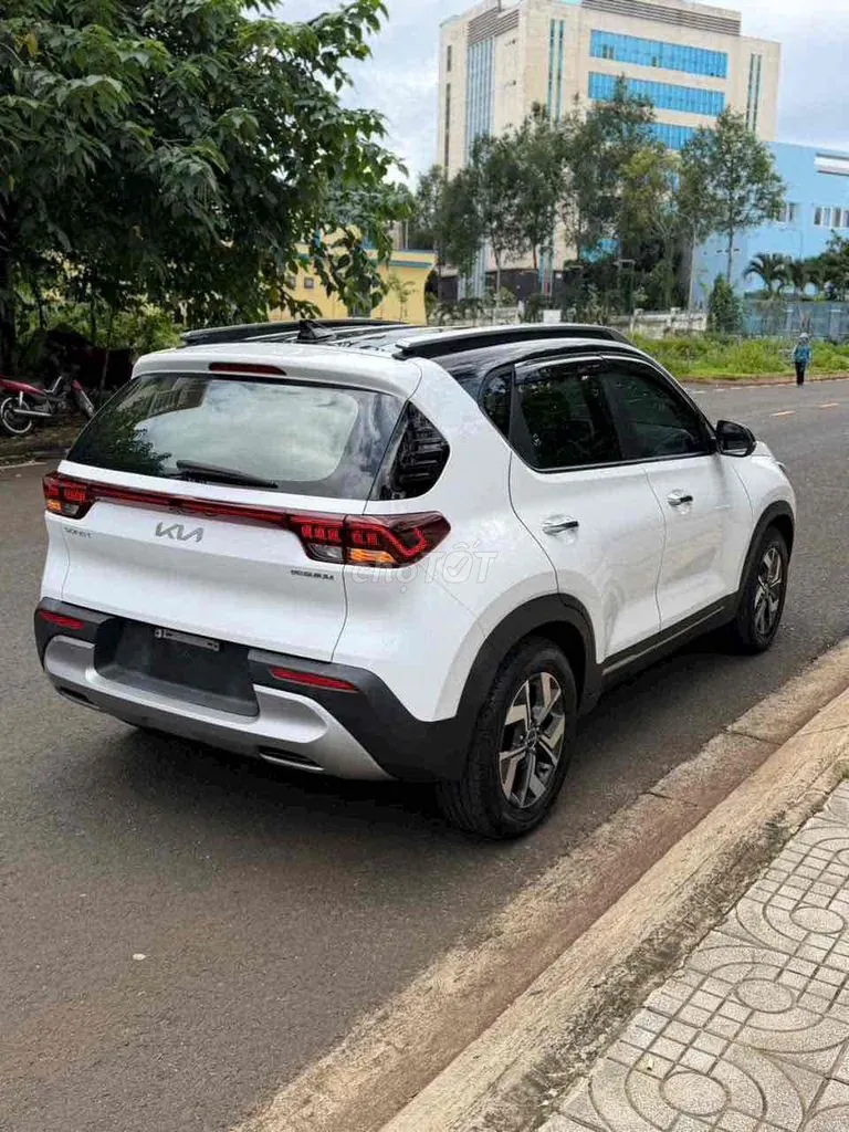 Kia Sonet 2023 photo 4