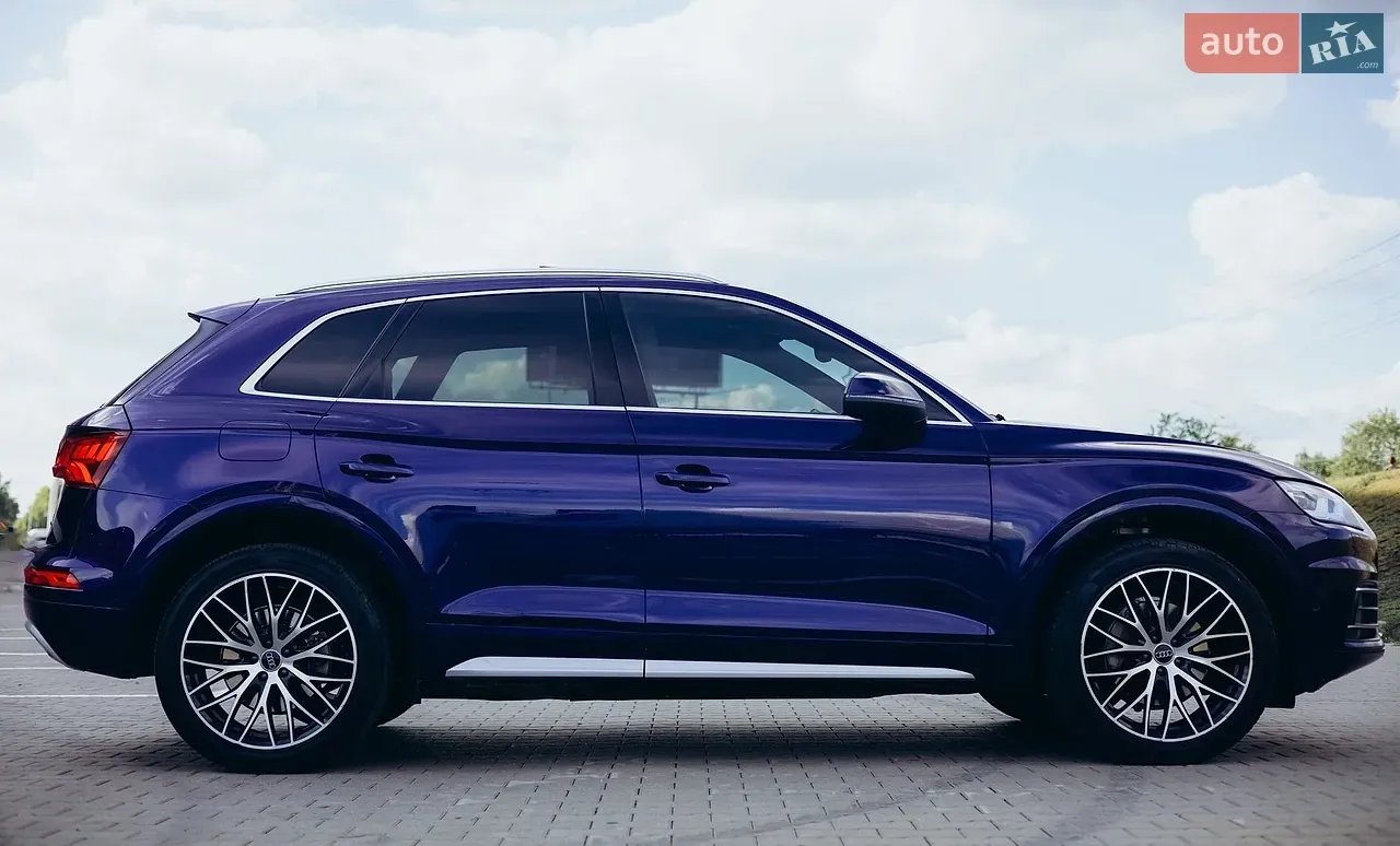 Audi Q5 2017 photo 2